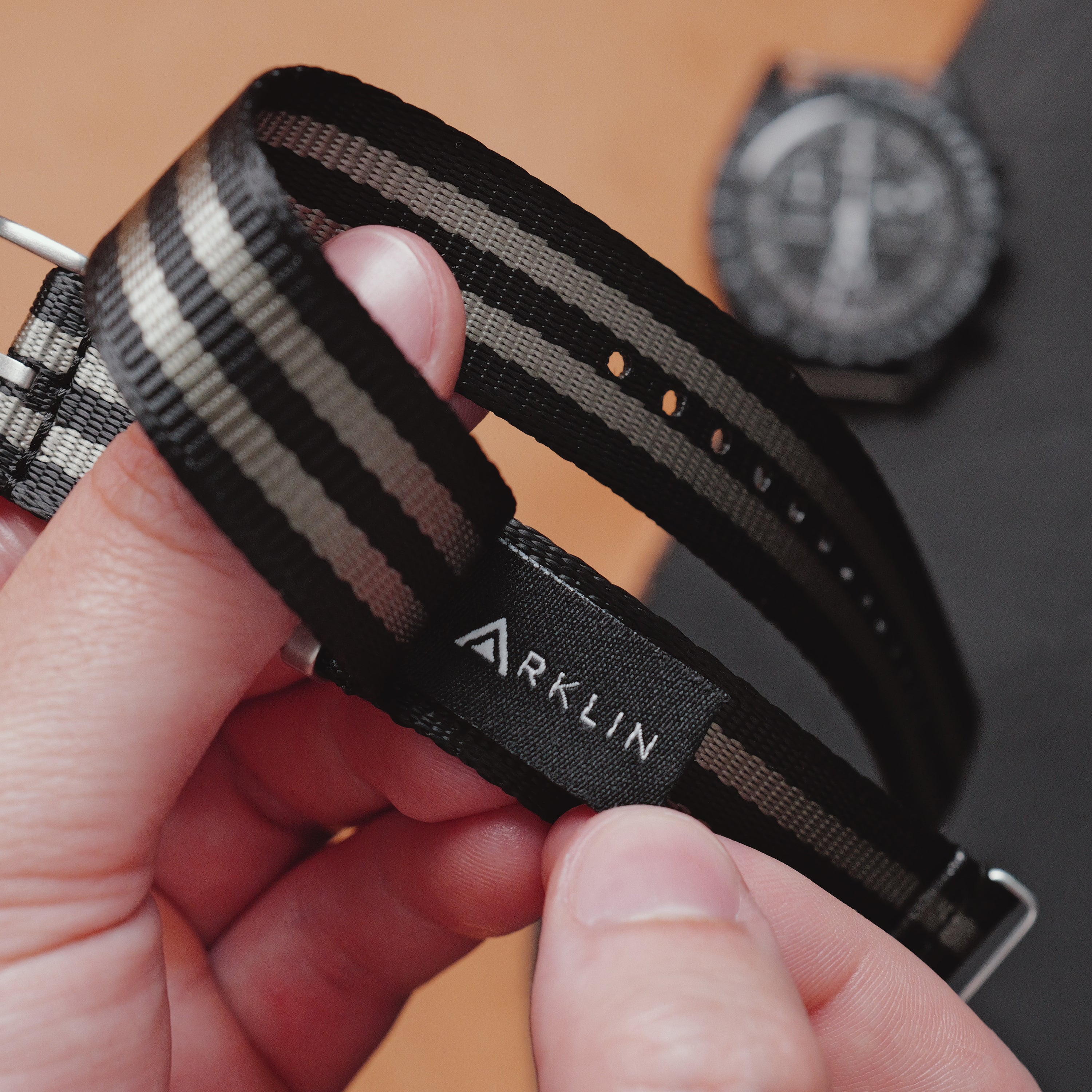 Arklin Field Strap - Racing Black w/ Grey Stripes