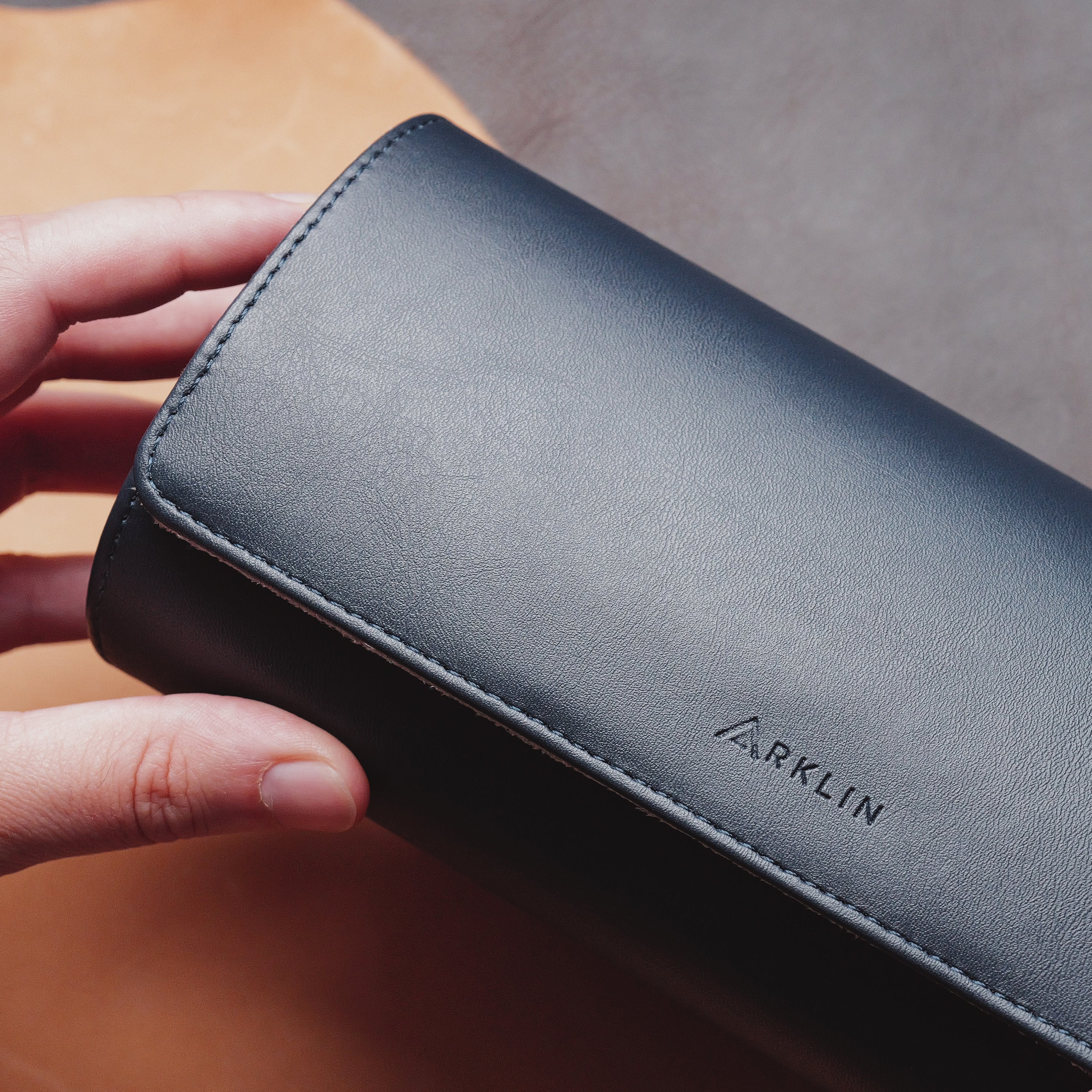Arklin Traverse Watch Roll - Navy Blue