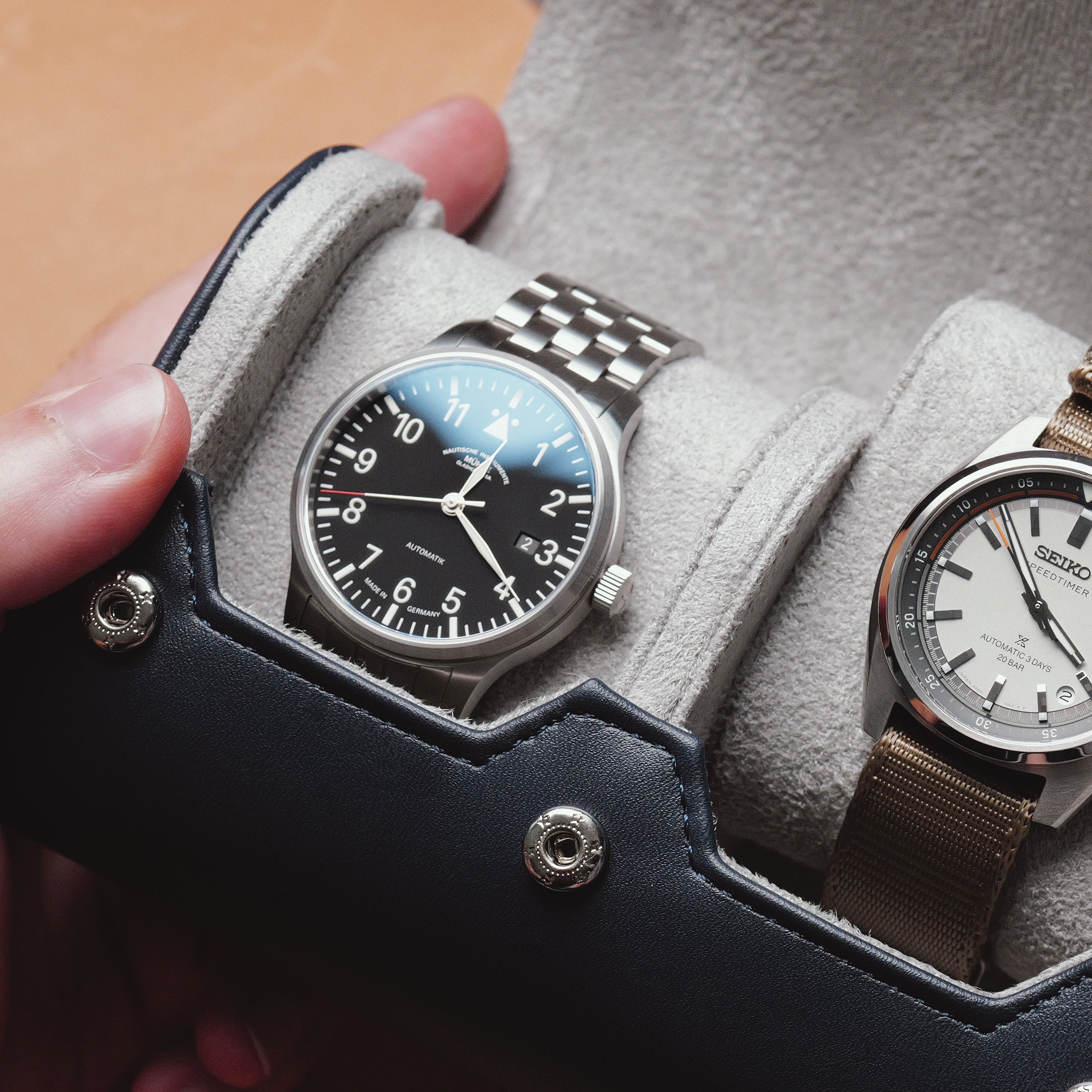 Arklin Traverse Watch Roll - Navy Blue