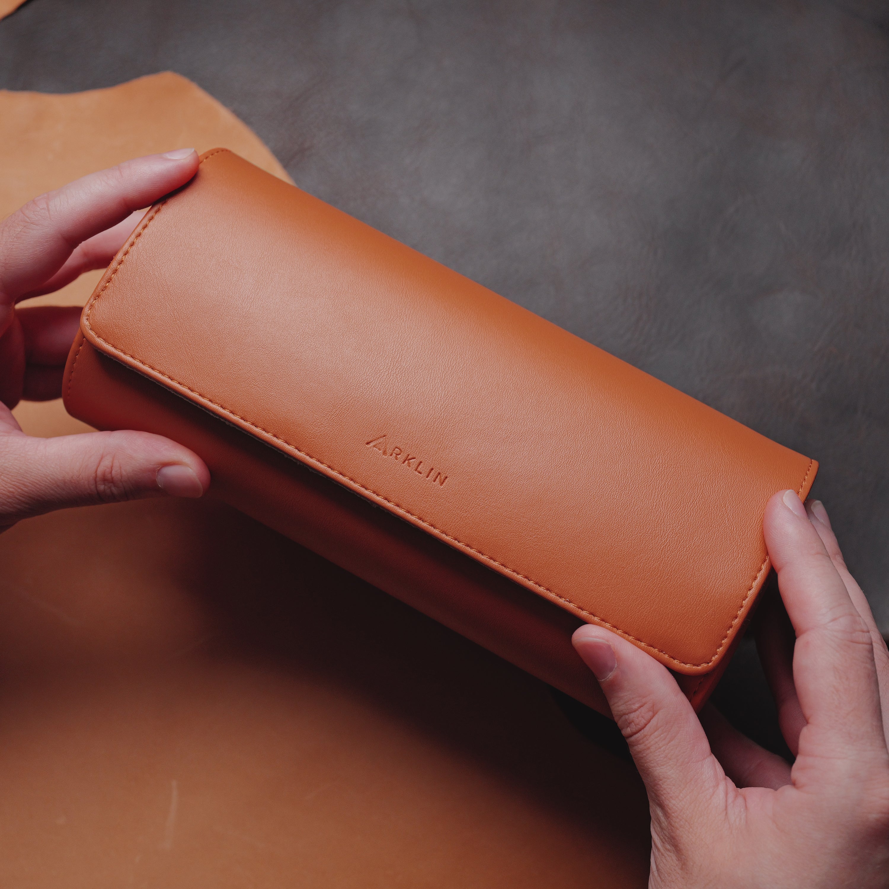 Arklin Traverse Watch Roll - Natural Salmon